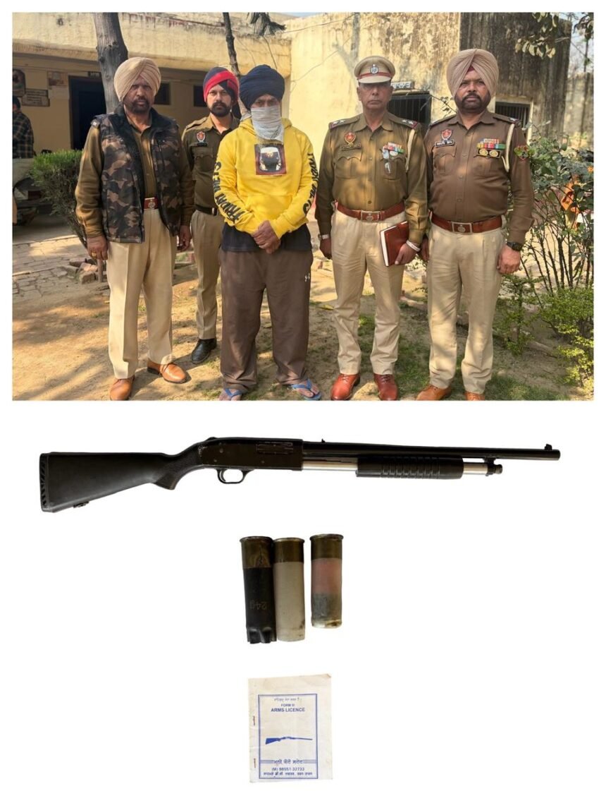 युद्ध नशों के विरुद्ध’ अभियान के तहत खन्ना पुलिस की बड़ी कार्रवाई: 5 आरोपी गिरफ्तार, हेरोइन, नकली आर्म्स लाइसेंस व 12 बोर राइफल समेत भारी बरामदगी