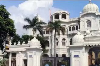 अमृतसर से बड़ी खबर : अमृतसर में SGPC का नया ड्रेस कोड लागू, ऑफिस में पैंट-शर्ट पर रोक