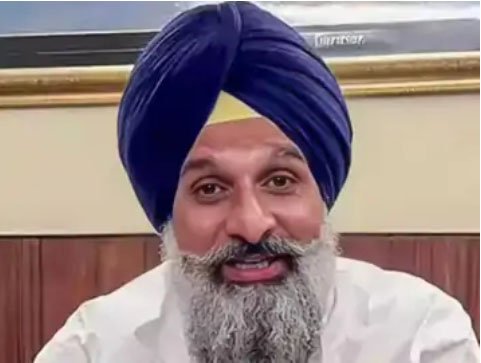 मजीठिया को सुप्रीम कोर्ट से बड़ी राहत : सुप्रीम कोर्ट से जमानत, समर्थकों ने पटाखे फोड़े