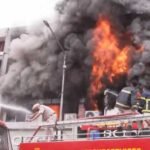 चंडीगढ़ की मोबाइल मार्केट में भीषण आग : 33 फायर ब्रिगेड की गाड़ियां जुटीं, इलाके में हड़कंप