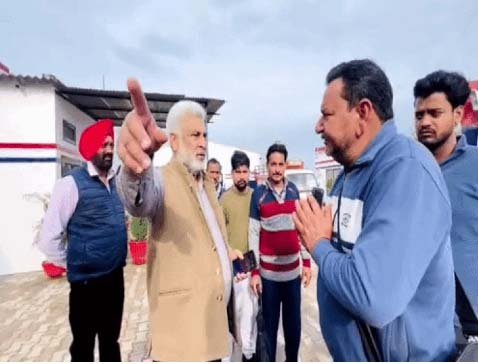 पठानकोट में मंत्री का बड़ा एक्शन: गैस एजेंसी पर छापा, DFSC को तुरंत कार्रवाई के आदेश, सुबह 4 बजे से लाइनों में लगे थे सैंकड़ों लोग, लोगों का सुना दुखड़ा