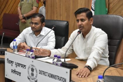 जालंधर में LPG, पेट्रोल-डीजल को लेकर अफवाहों पर प्रशासन सख्त — डिप्टी कमिश्नर बोले: घबराएं नहीं, जिले में पर्याप्त स्टॉक मौजूद