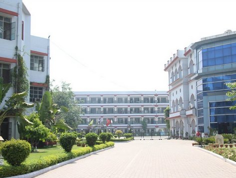 BREAKING जालंधर में दो स्कूलों को बम से उड़ाने की धमकी, DAV और APJ में पुलिस सर्च, बच्चों को छुट्टी नहीं