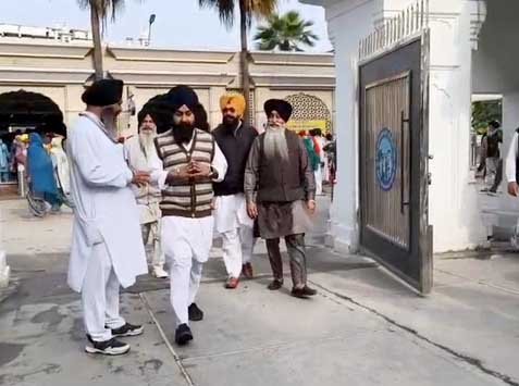 SGPC कर्मचारियों का नया रूप: सिखी पहनावे में पहुंचे दफ्तर, मूल मंत्र से की शुरुआत , सप्ताह में 3 दिन ड्रेस कोड रहेगा लागू