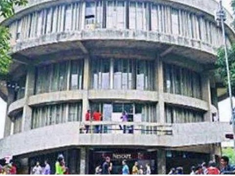 चंडीगढ़ में दहशत: एक कॉल से DC ऑफिस और PU में मची हलचल; बम स्क्वॉड मौके पर, कैंपस में सख्त निगरानी