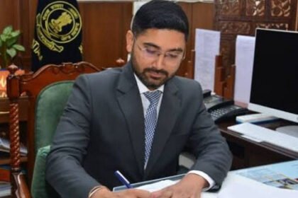 पंजाब में 13 IAS अफसरों का तबादला : जालंधर-पटियाला समेत 4 जिलों के डीसी बदले, वरजीत वालिया अब जालंधर के नए डिप्टी कमिश्नर