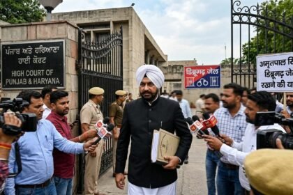 अमृतपाल सिंह को लेकर पंजाब सरकार की बड़ी कानूनी पहल; NSA खत्म होने के बावजूद डिब्रूगढ़ जेल में ही रखने की मांग**