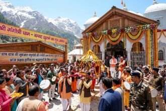 चार धाम यात्रा की शुरुआत यमुनोत्री और गंगोत्री धाम के कपाट खुलने के साथ हुई