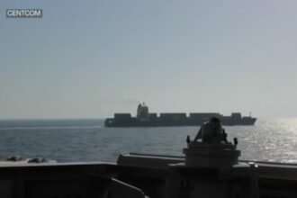 US ने ईरानी मालवाहक जहाज़ ज़ब्त किया, तेहरान ने जवाबी कार्रवाई की चेतावनी दी