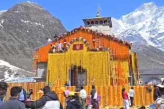 कल खुलेंगे बाबा केदार के कपाट, फूलों से सजाया गया धाम