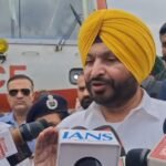 शंभू रेलवे ट्रैक पर धमाके वाली जगह पहुंचे रवनीत सिंह बिट्टू; ISI की साजिश का जताया शक, सुरक्षा के लिए उठाए कड़े कदम**