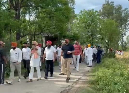 BREAKING : कपूरथला में ब्लॉक समिति चुनाव के दौरान फायरिंग :  AAP नेताओं और विधायक राणा इंदर प्रताप के समर्थकों में झड़प, उम्मीदवार के अपहरण का आरोप