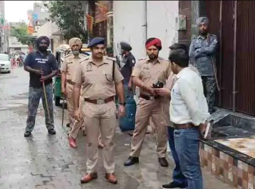 जालंधर में नशे के सौदागर पर चला बुलडोज़र : बार-बार नोटिस के बाद निगम की सख्त कार्रवाई