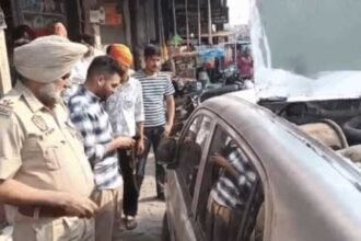 अमृतसर में दहशत जारी: धमाके से 5 किमी दूर ​मिली संदिग्ध गाड़ी;अंदर ड्रम व तार देख मचा हड़कंप, दुकानदार की सूचना पर पहुंची टीमों ने शुरू की जांच