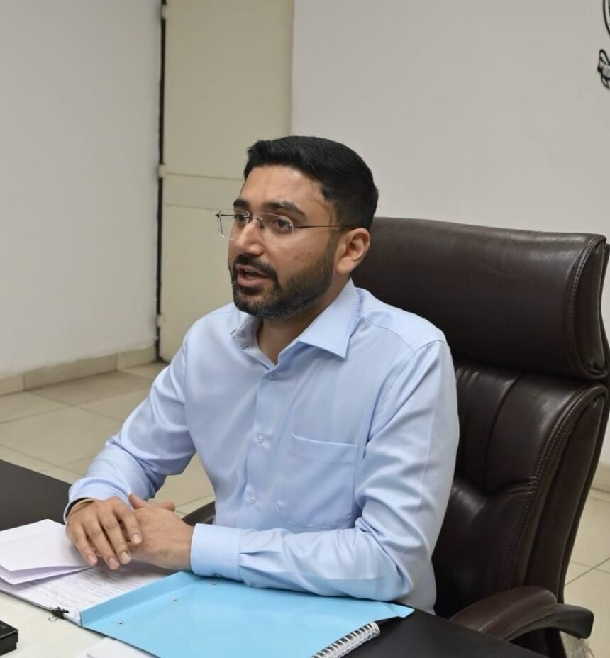 जालंधर: वोटर कार्ड नहीं है तो भी दे सकेंगे वोट; 26 मई को होने वाले नगर परिषद और नगर पंचायत चुनाव के लिए आयोग ने 15 वैकल्पिक दस्तावेजों को दी मंजूरी**