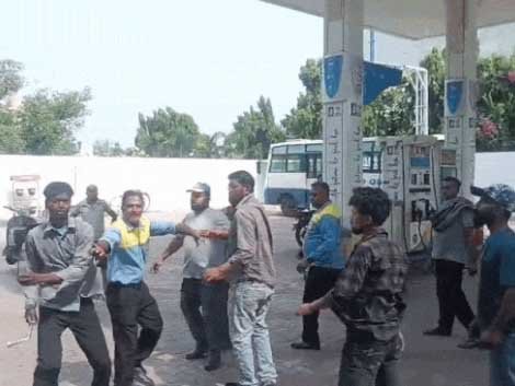 जालंधर: ₹30 के पेट्रोल के लिए चले डंडे, कर्मी पर चाबी-पाना से हमला