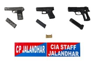 जालंधर पुलिस की बड़ी कामयाबी: विदेशी हैंडलर्स से जुड़े जबरन वसूली और फायरिंग गैंग के 4 बदमाश गिरफ्तार, अत्याधुनिक हथियार बरामद**