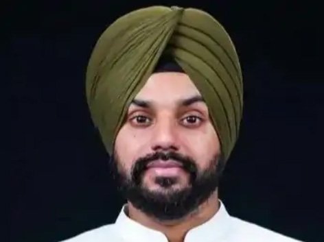 AAP का मोहाली में बड़ा दांव: सरबजीत समाना बने मेयर, कांग्रेस ने किया बहिष्कार