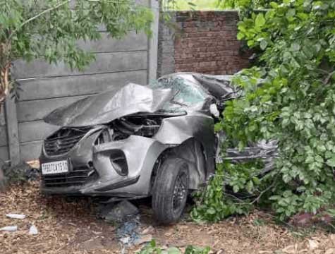 जालंधर में मौत बनकर दौड़ी बलेनो, डिवाइडर पार कर क्रेटा से टकराई; 4 की दर्दनाक मौत