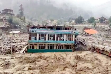 अफगानिस्तान में फ्लैश फ्लड का कहर: 20 की मौत, 100 से ज्यादा लापता; अमेरिका पर भी मंडराया तूफान का खतरा