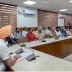 कपूरथला में बाढ़ से निपटने की पूरी तैयारी, प्रशासन-सेना अलर्ट; लाइफ जैकेट और नावों का इंतजाम