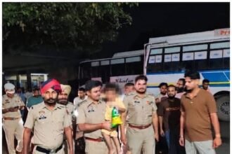 जालंधर पुलिस की त्वरित कार्रवाई: बस्ती बावा खेल से लापता 4 वर्षीय मासूम को सकुशल बरामद कर परिजनों को सौंपा